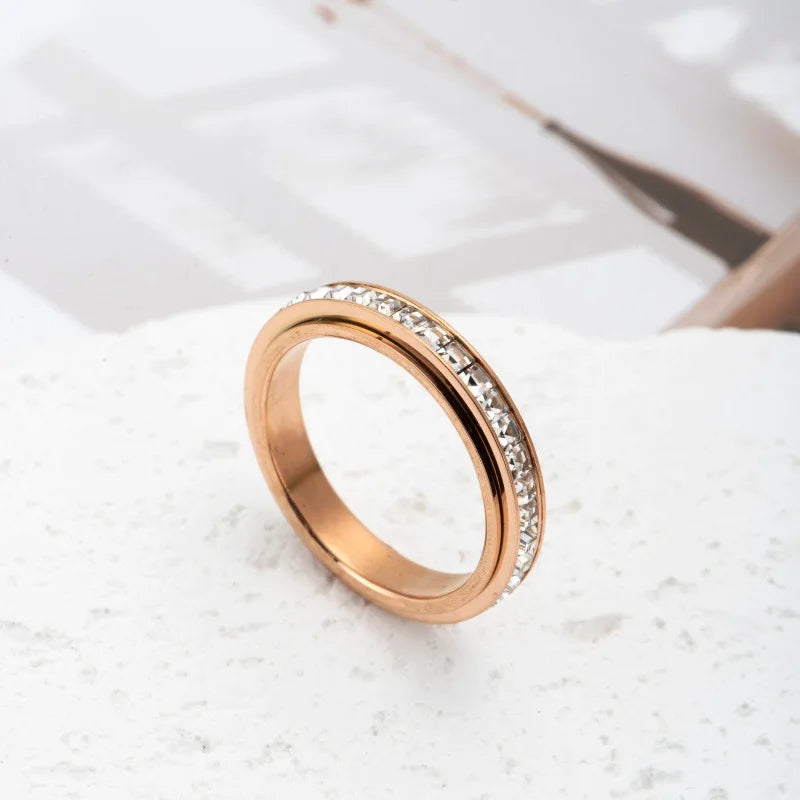 Bague cocktail anti-stress rotative en acier inoxydable